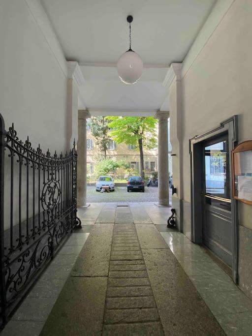 Appartamento Bilocale - Milano Zona Isola Exteriör bild
